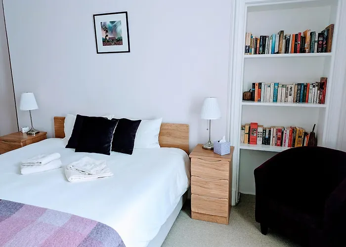 Mccrae'S Bed And Breakfast Edinburgh